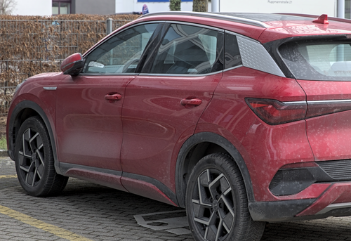 latest company news about Bet on Chinese EVs Now, or Wait for the Tariff Dust to Settle?