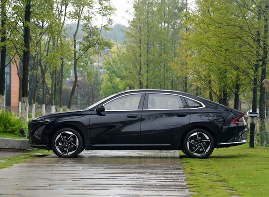 2024 Wuling Xingguang Electric Vehicles The Perfect Combination of Style and Efficiency