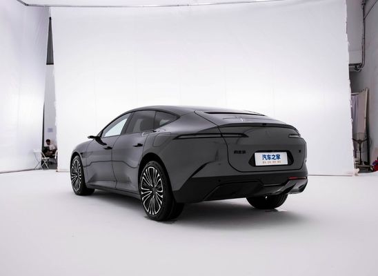 Changan Huaweis Avatr 12 2024 Electric Car 's Large Sedan with 700KM Range and 5 Seats