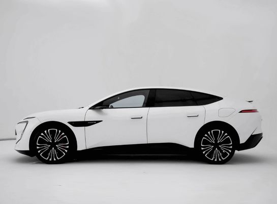 Changan Huaweis Avatr 12 2024 Electric Car 's Large Sedan with 700KM Range and 5 Seats