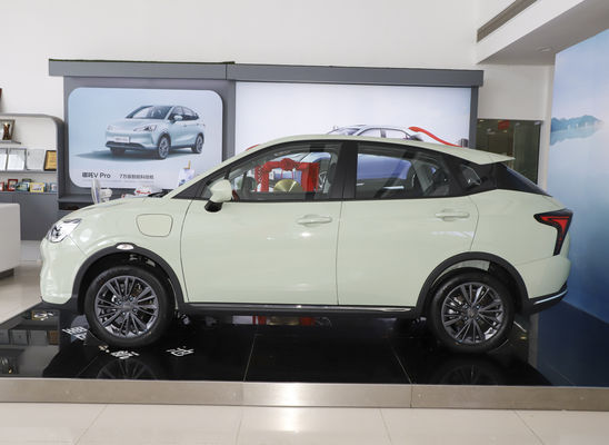 s Neta V 2024 Popular Right Hand Driving Electric Car with Ternary Lithium Ion Battery