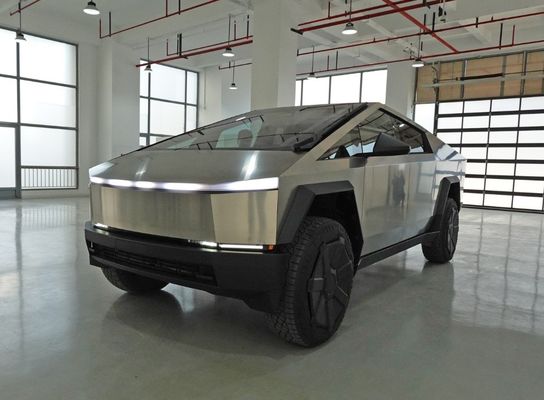 100% Electric Tesla Cybertruck Car 2024 The Perfect Choice for High Speed Adventures