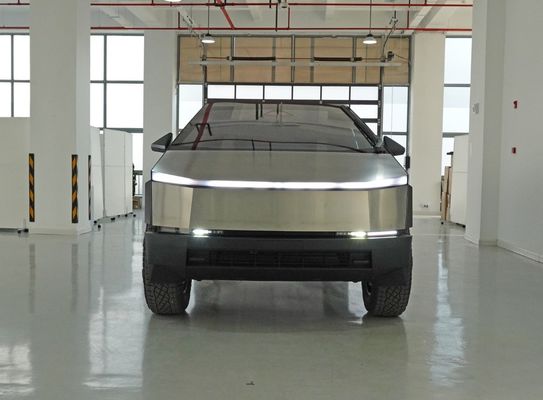 100% Electric Tesla Cybertruck Car 2024 The Perfect Choice for High Speed Adventures