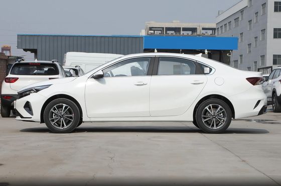 Left Steering Lithium Battery KIA K3 2024 Electric Car Energy Vehicle Sedan for Adults