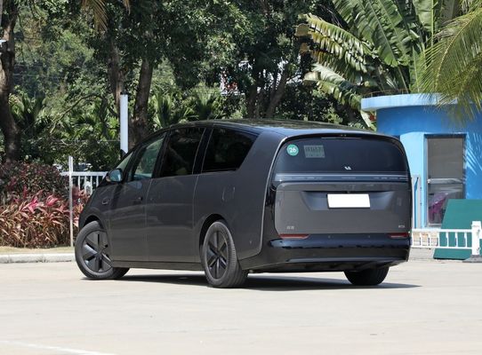 7 Seats Battery Electric Vehicle Li Mega Max Lixiang Li 2024 Cars for Business Luxury