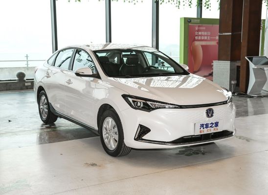 5-Door 5-Seat Changan Eado Plus Affordable Automatic Compact Sedan for Electric Car Buyers