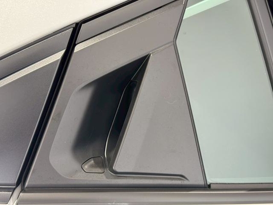 Toyota Prius U Panoramic Display Blind Spot Display Genuine 8-Inch Display Audio Toyota Safety Perception Expansion Package Full-Range TV ETC 2.0 Rear Camera Parking Support Brake