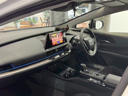 Toyota Prius U Panoramic Display Blind Spot Display Genuine 8-Inch Display Audio Toyota Safety Perception Expansion Package Full-Range TV ETC 2.0 Rear Camera Parking Support Brake