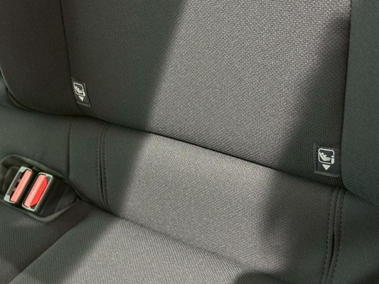 Toyota Prius U Panoramic Display Blind Spot Display Genuine 8-Inch Display Audio Toyota Safety Perception Expansion Package Full-Range TV ETC 2.0 Rear Camera Parking Support Brake