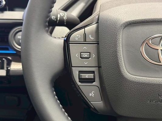 Toyota Prius U Panoramic Display Blind Spot Display Genuine 8-Inch Display Audio Toyota Safety Perception Expansion Package Full-Range TV ETC 2.0 Rear Camera Parking Support Brake