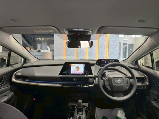 Toyota Prius U Panoramic Display Blind Spot Display Genuine 8-Inch Display Audio Toyota Safety Perception Expansion Package Full-Range TV ETC 2.0 Rear Camera Parking Support Brake