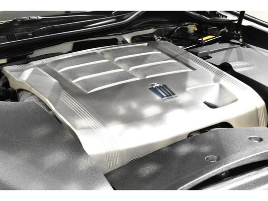 Toyota Crown 2.5 Sports Navigation Package New Black Leather Seat Covers / All-New Full Water Tank Capacity For The Car / All-New 20-Inch Tires And Wheels / All-New Aerodynamics / All-New LED Fog Lig