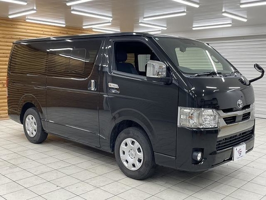 Toyota Hiace Van With Super GL Original Front Bumper, Original 16-Inch Oxidized Aluminum Wheels, Original Mudguards, Original LED Tail Lights, Original Seat Covers, Original BET Kit, Alpine 11inch Equ