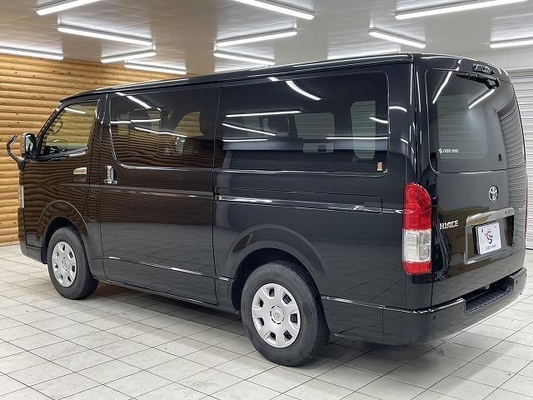 Toyota Hiace Van With Super GL Original Front Bumper, Original 16-Inch Oxidized Aluminum Wheels, Original Mudguards, Original LED Tail Lights, Original Seat Covers, Original BET Kit, Alpine 11inch Equ