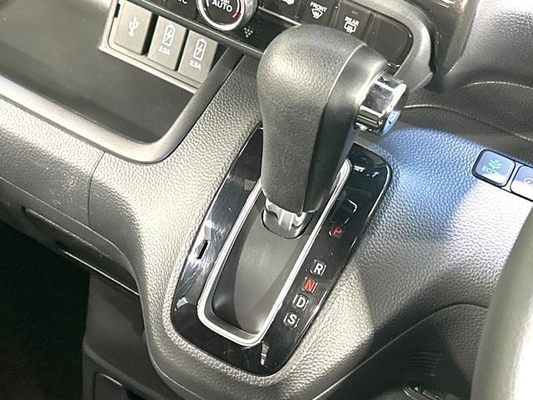 Honda N-BOX Custom Turbocoordinated Electric Sliding Doors On Both Sides Gap Sonar Automatic Cruise Control, Lane Assist, Collision Damage Mitigation System Automatic Lights LED Headlights Smart