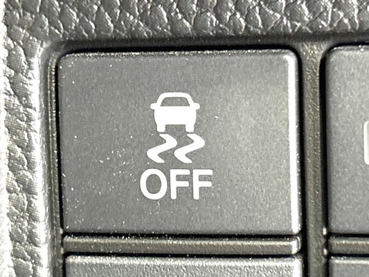 Honda N-BOX Custom Turbocoordinated Electric Sliding Doors On Both Sides Gap Sonar Automatic Cruise Control, Lane Assist, Collision Damage Mitigation System Automatic Lights LED Headlights Smart