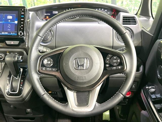 Honda N-BOX Custom Turbocoordinated Electric Sliding Doors On Both Sides Gap Sonar Automatic Cruise Control, Lane Assist, Collision Damage Mitigation System Automatic Lights LED Headlights Smart