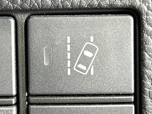 Honda N-BOX Custom Turbocoordinated Electric Sliding Doors On Both Sides Gap Sonar Automatic Cruise Control, Lane Assist, Collision Damage Mitigation System Automatic Lights LED Headlights Smart