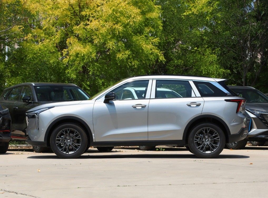 BESTUNE T55 Exclence Edition Gasoline Electric Car 2022 used cars 5 Seats Energy type