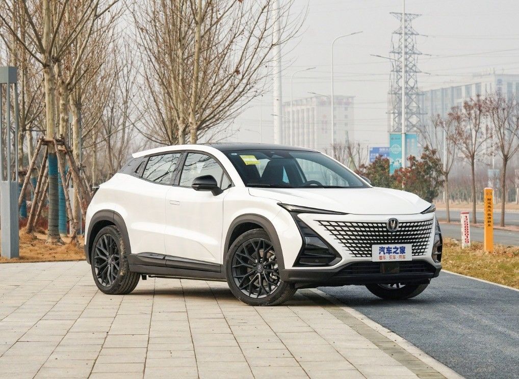 2024 Left Steering Medium SUV Changan Uni-T 1.5T High Power Petrol Vehicle Certified Trader
