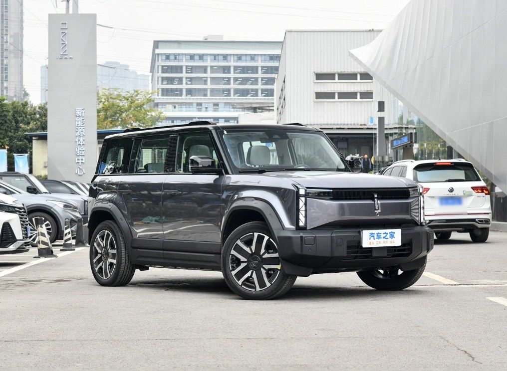 Fuel Oil 5 Seat SUV Automobile 2024 Chery icar 03 Gasoline Vehicle with Android Auto