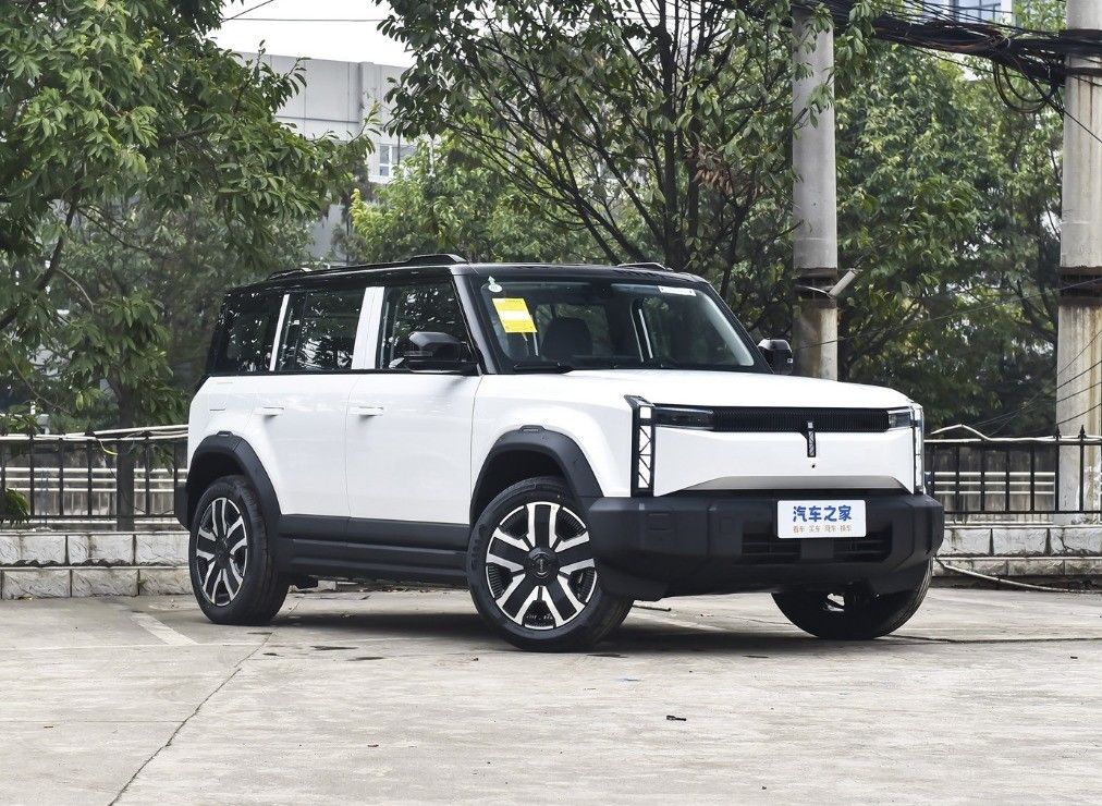 Fuel Oil 5 Seat SUV Automobile 2024 Chery icar 03 Gasoline Vehicle with Android Auto