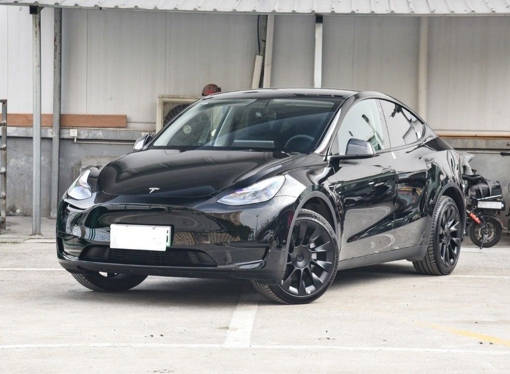 217km/h Maximum Speed 2024 Tesla Model Y Electric Car with Lithium Iron Phosphate Battery