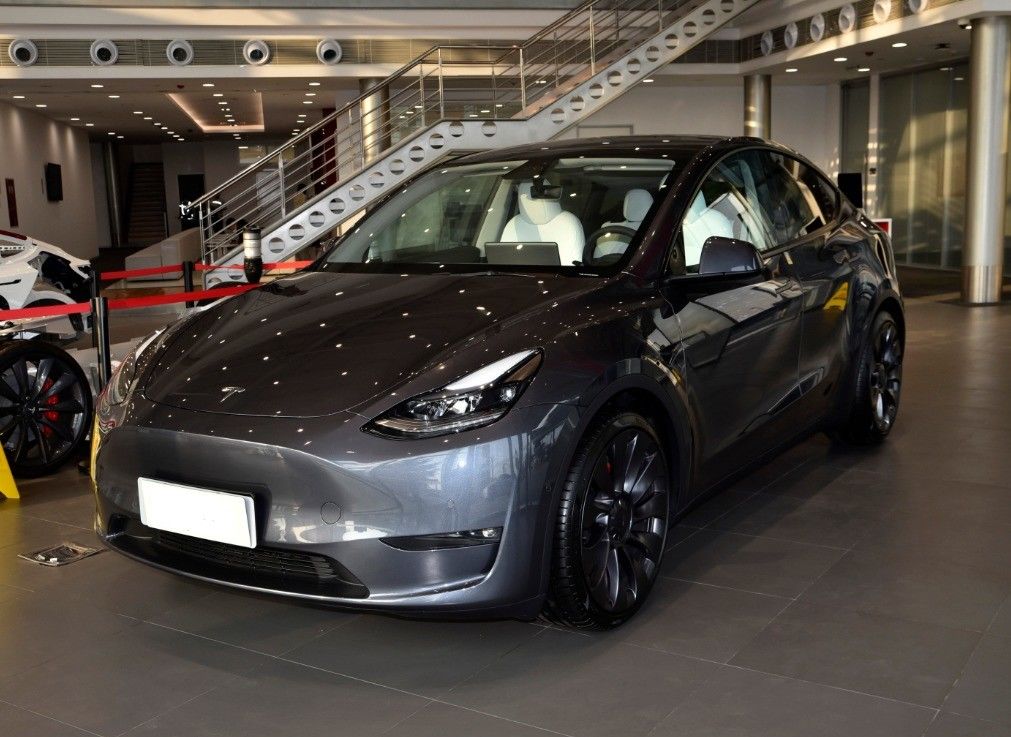 217km/h Maximum Speed 2024 Tesla Model Y Electric Car for High Speed Automotive EV Cars
