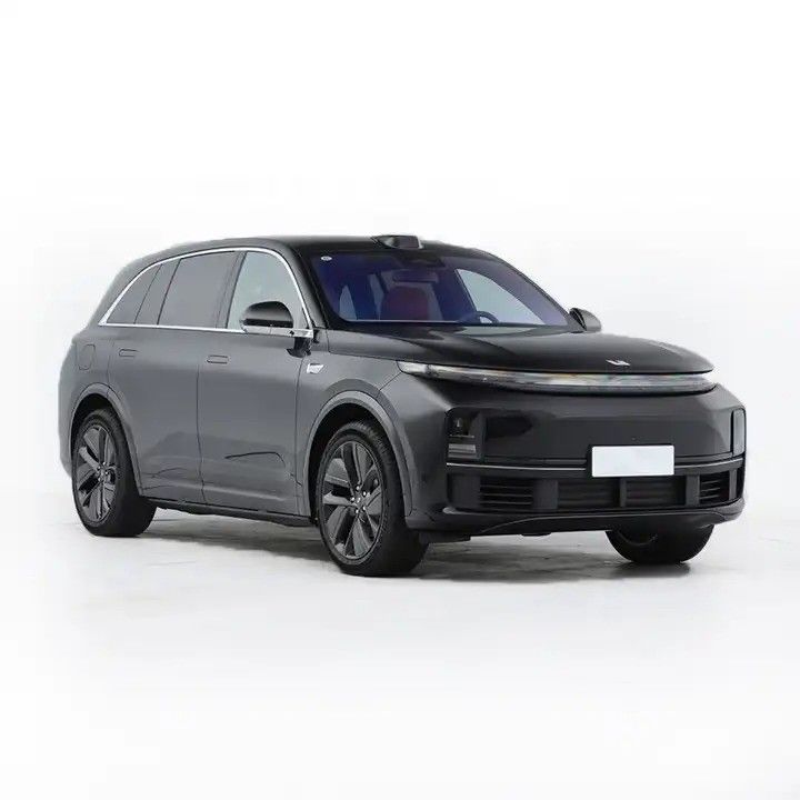 Lixiang L7 Max 4x4 Electric SUV with Left Drive and Maximum Speed 180km/h