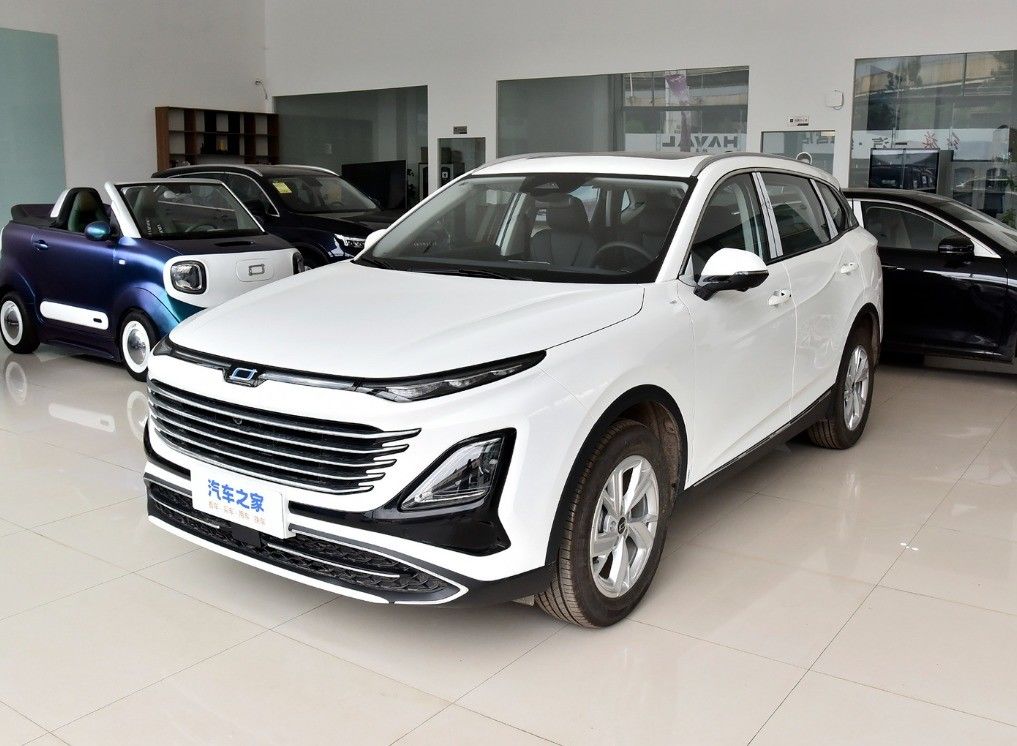 Bestune T90 2023 The Perfect Sedan for Your Family's Comfort and Performance Need