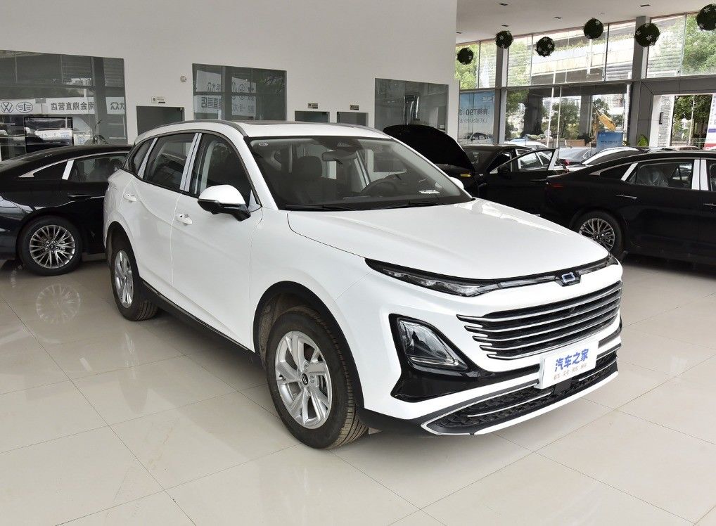 Bestune T90 2023 The Perfect Sedan for Your Family's Comfort and Performance Need
