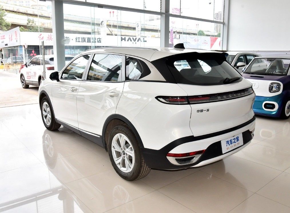 Bestune T90 2023 The Perfect Sedan for Your Family's Comfort and Performance Need