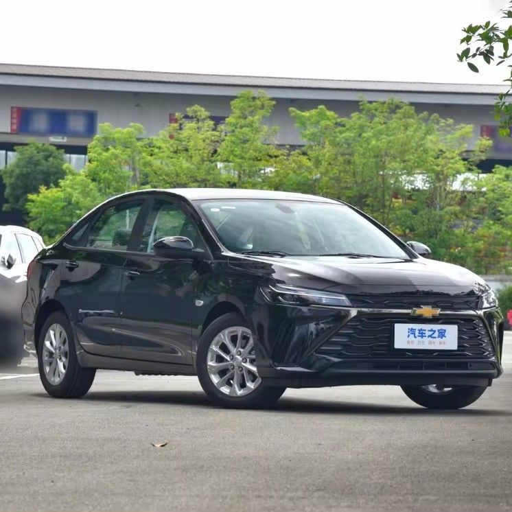 Sedan 5 Seats 5 Doors Car 2023 Chevrolet Captiva Onix Sonic Cruze Hybrid Automobile