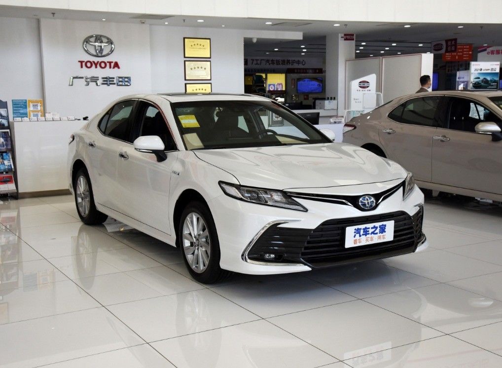 Third World Used Cars Verified Suppliers Offer Toyota Camry Hybrid Sedan with Left Steering