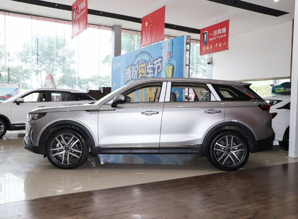 Left Steering 4WD SUV FAW Bestune T99 The Perfect Combination of and Affordability