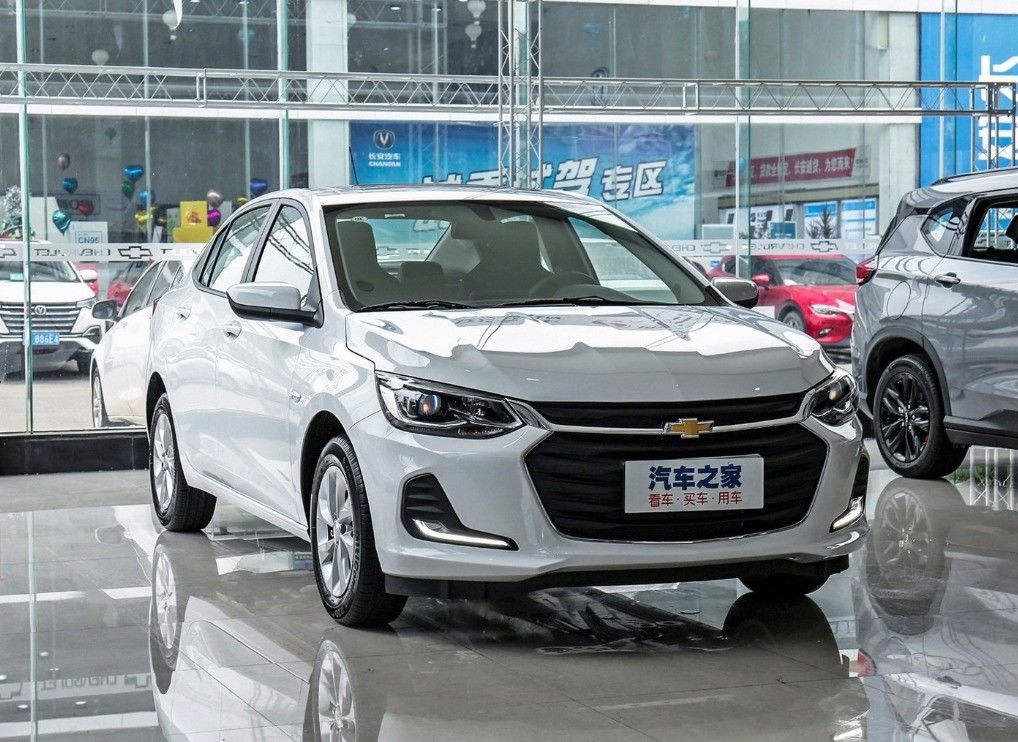 2024 Onix Chevrolet Cruze Monza Left-Steering Gasline Sedan for Tashkent Transport