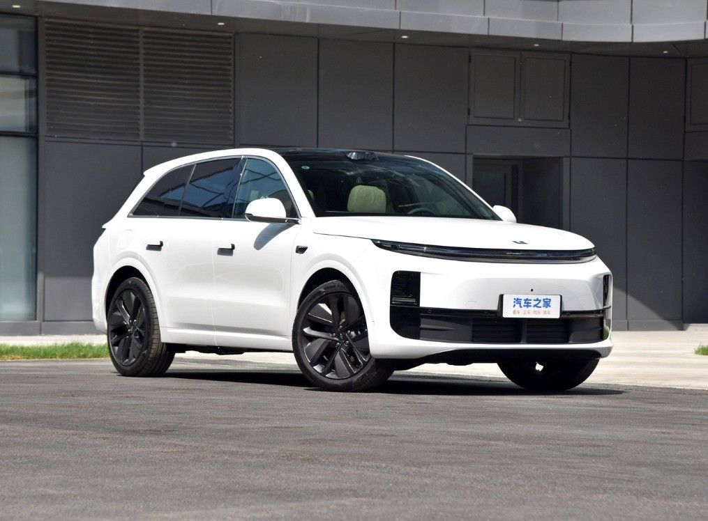 Lixiang L6 Midsize SUV with 408Hp Dual Motor AWD 212KM Range Ternary Lithium Battery