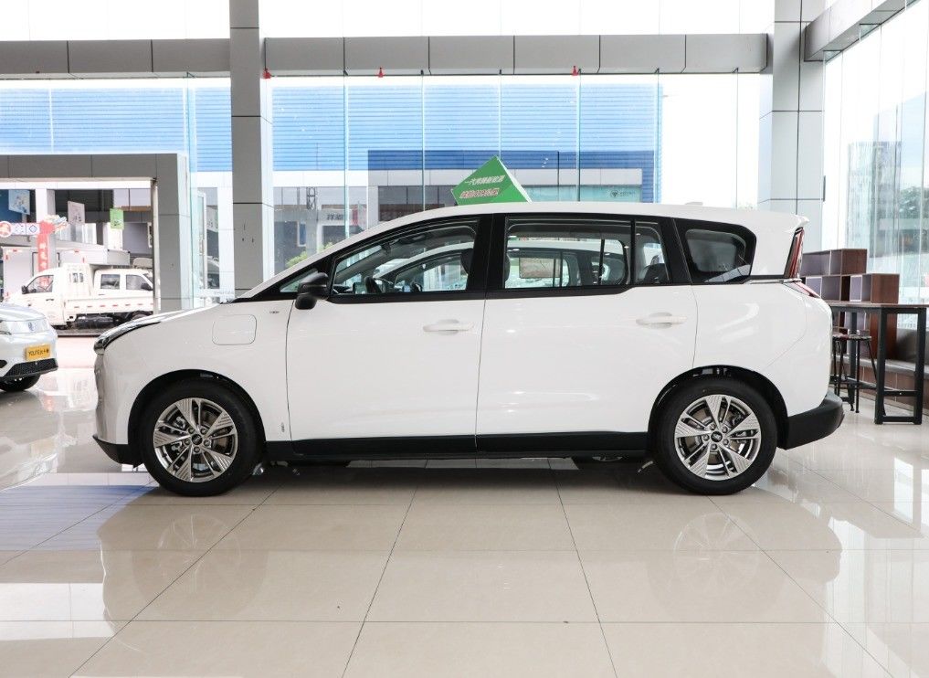 Batch FAW Bestune NAT E05 PRO energy electric vehicles Large SUV with Left Steering