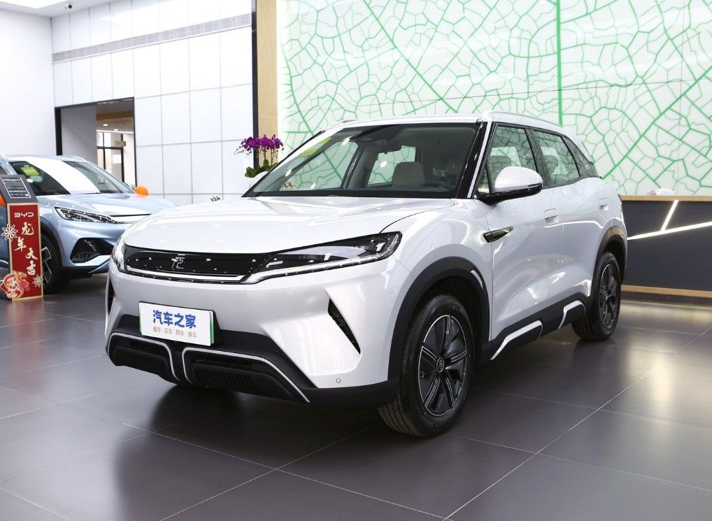 2024 BYD Yuan UP Auto Electrico with 401km Range and Lithium Iron Phosphate Battery