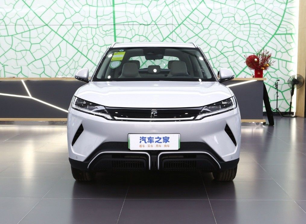 2024 BYD Yuan UP Auto Electrico with 401km Range and Lithium Iron Phosphate Battery