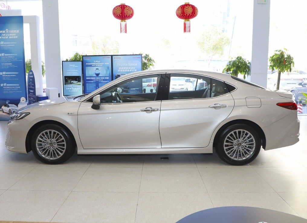 2020 2021 2022 2023 2024 Toyota Camry 2.0L Gasoline Sedan 5 Seats Luxury Car Edition