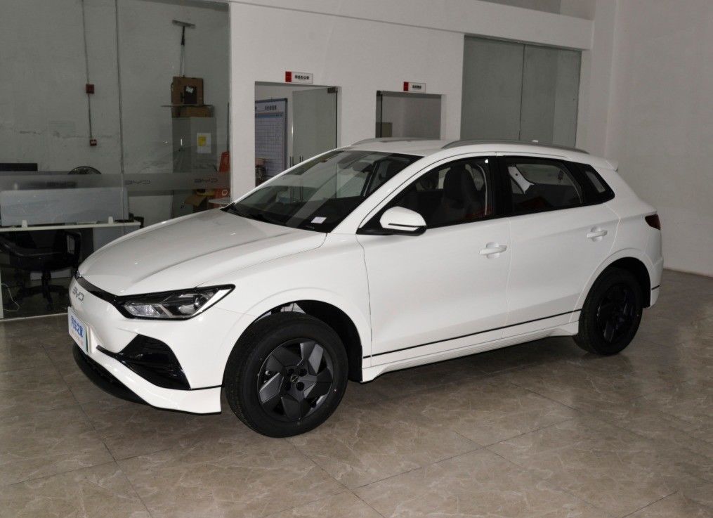 Energy 100% Electric Car BYD E2 2024 Luxury Version with 405km Range and 5 Seats 5 Doors