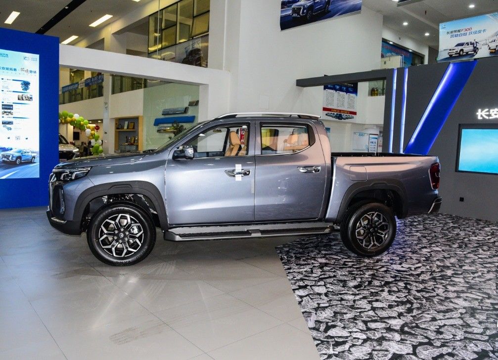 2024 Changan Explorer Pickup Trucks Gasoline 2.0T Cars 163Ps Front 4WD Left Steering