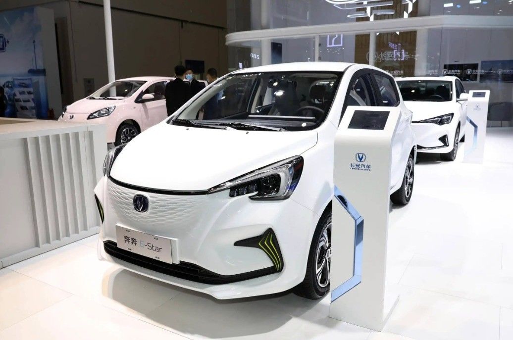 Changan Ben Ben The Best Affordable Electric Mini Car with 5 Seats and 5 Doors in 2024
