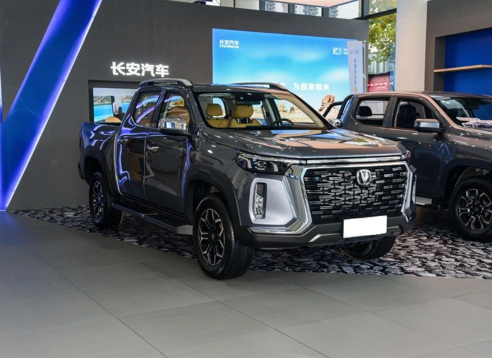 2024 Changan Explorer Gasoline 4x4 Pickup Truck 2.0T 4WD with Long Box Cruiser Pickup