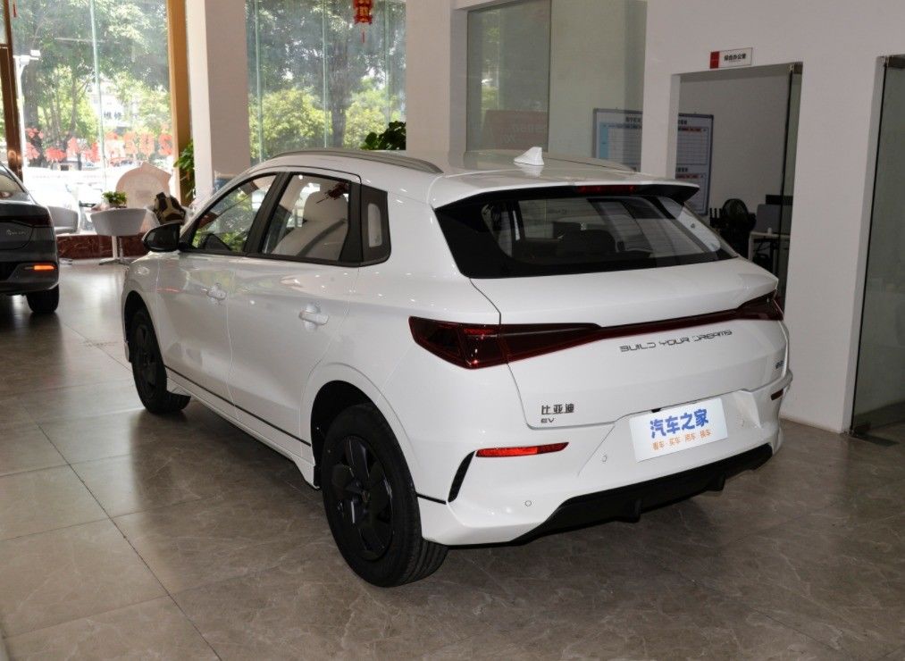 Byd E2 E6 E9 Automobile Full Option 100% Electric Car 5 Seats 5 Doors For Your Benefit