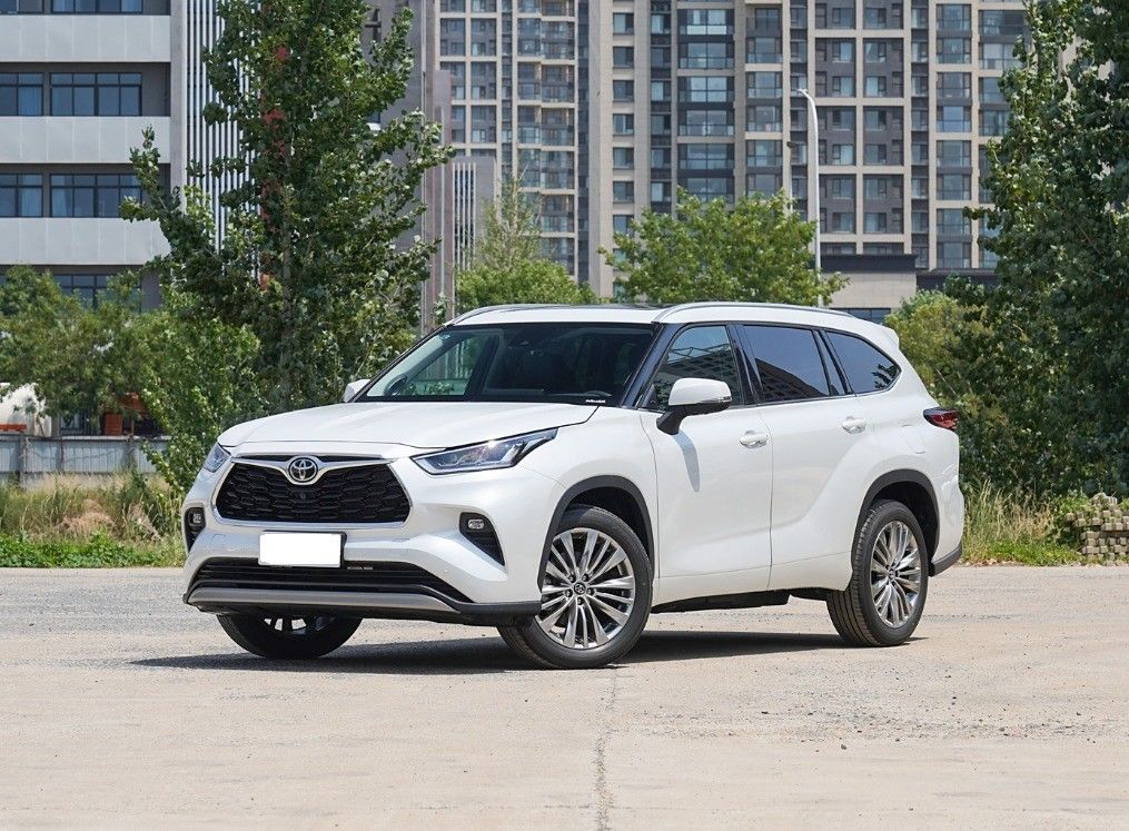Second Hand Toyota Highlander Hybrid 5 and 7 Seats Medium Size SUV Luxury Vehicle