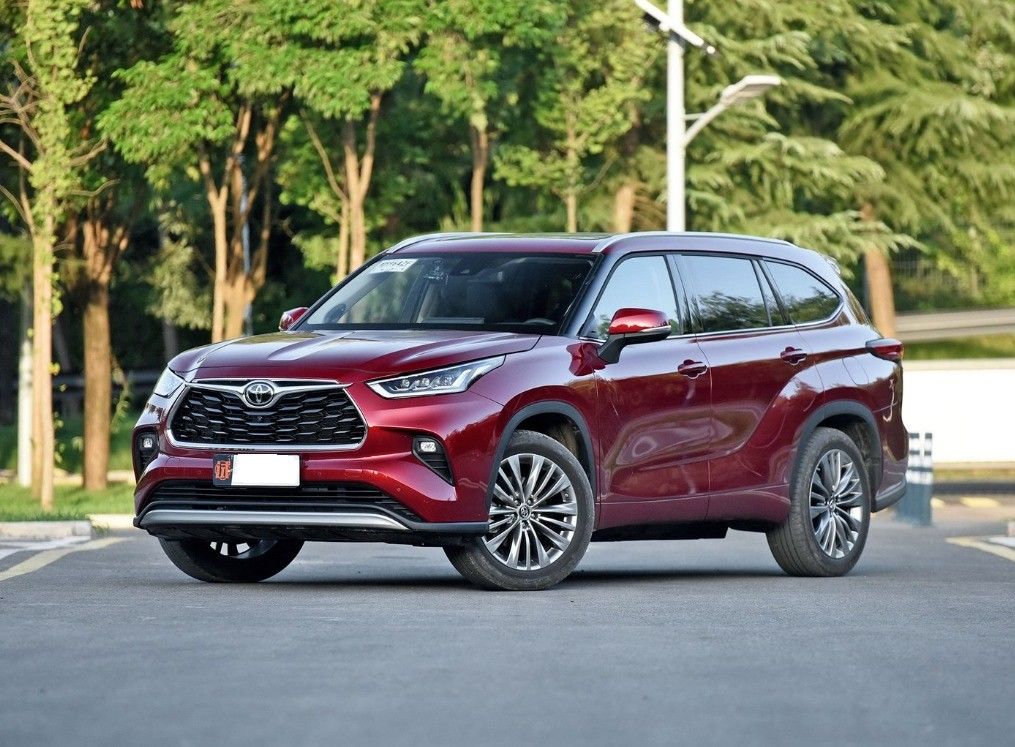 Second Hand Toyota Highlander Hybrid 5 and 7 Seats Medium Size SUV Luxury Vehicle