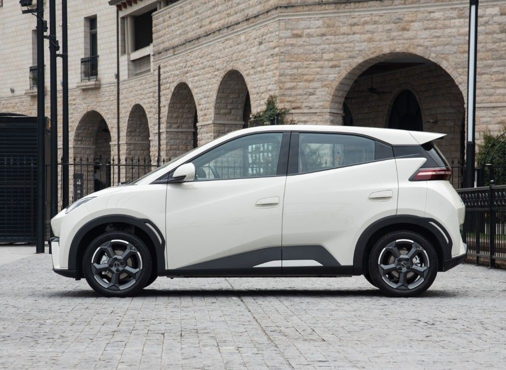 BYD Tang Song Yuan Plus Flagship The Most Affordable Electric SUV with Lithium Battery