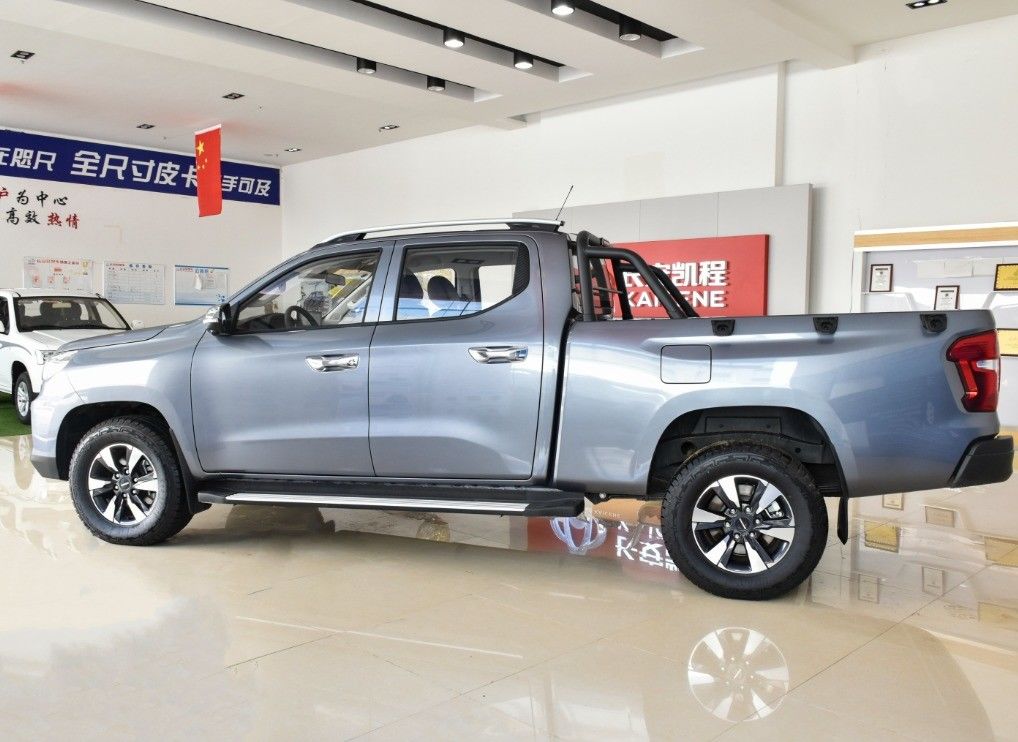 Level Pickup Changan Kaicene Hunter F70 2.3T Diesel 4x4 Auto Pick up Truck Left Steering